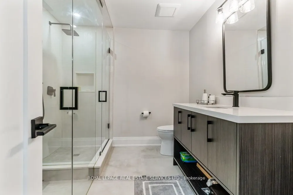 2498 Robin Drive