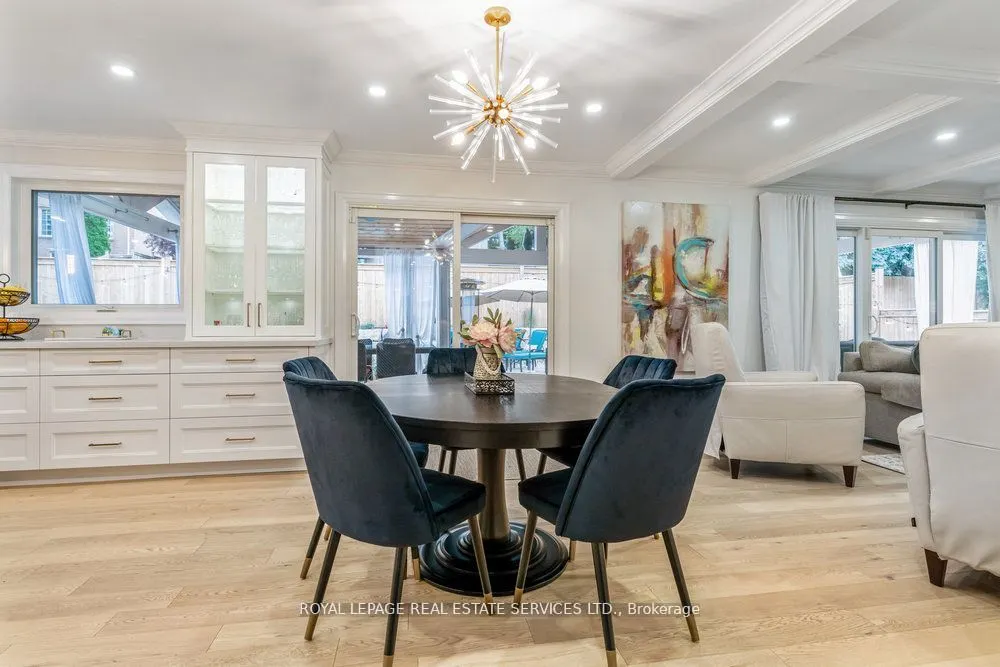 2498 Robin Drive