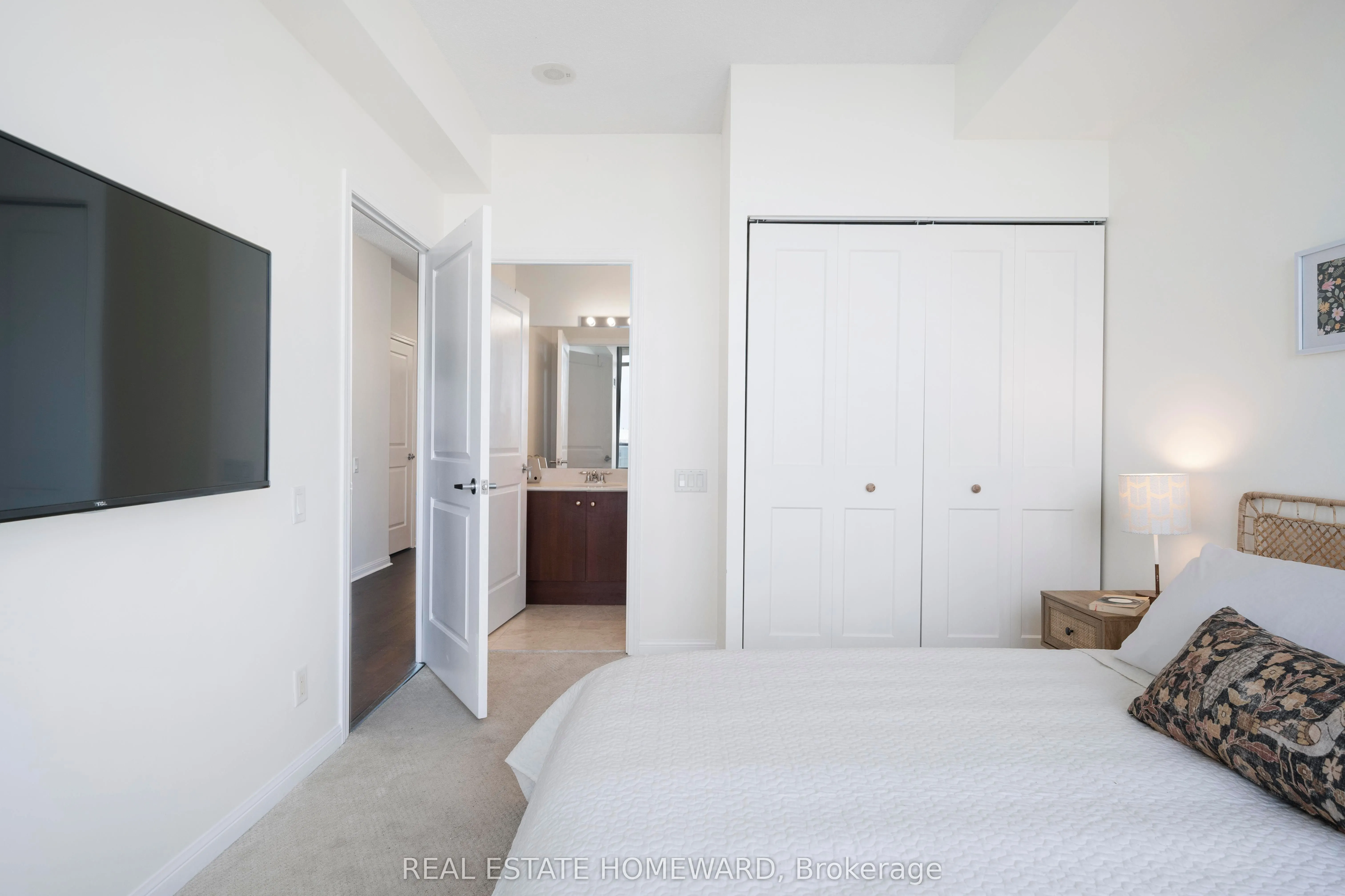 15 Windermere Avenue, #2107
