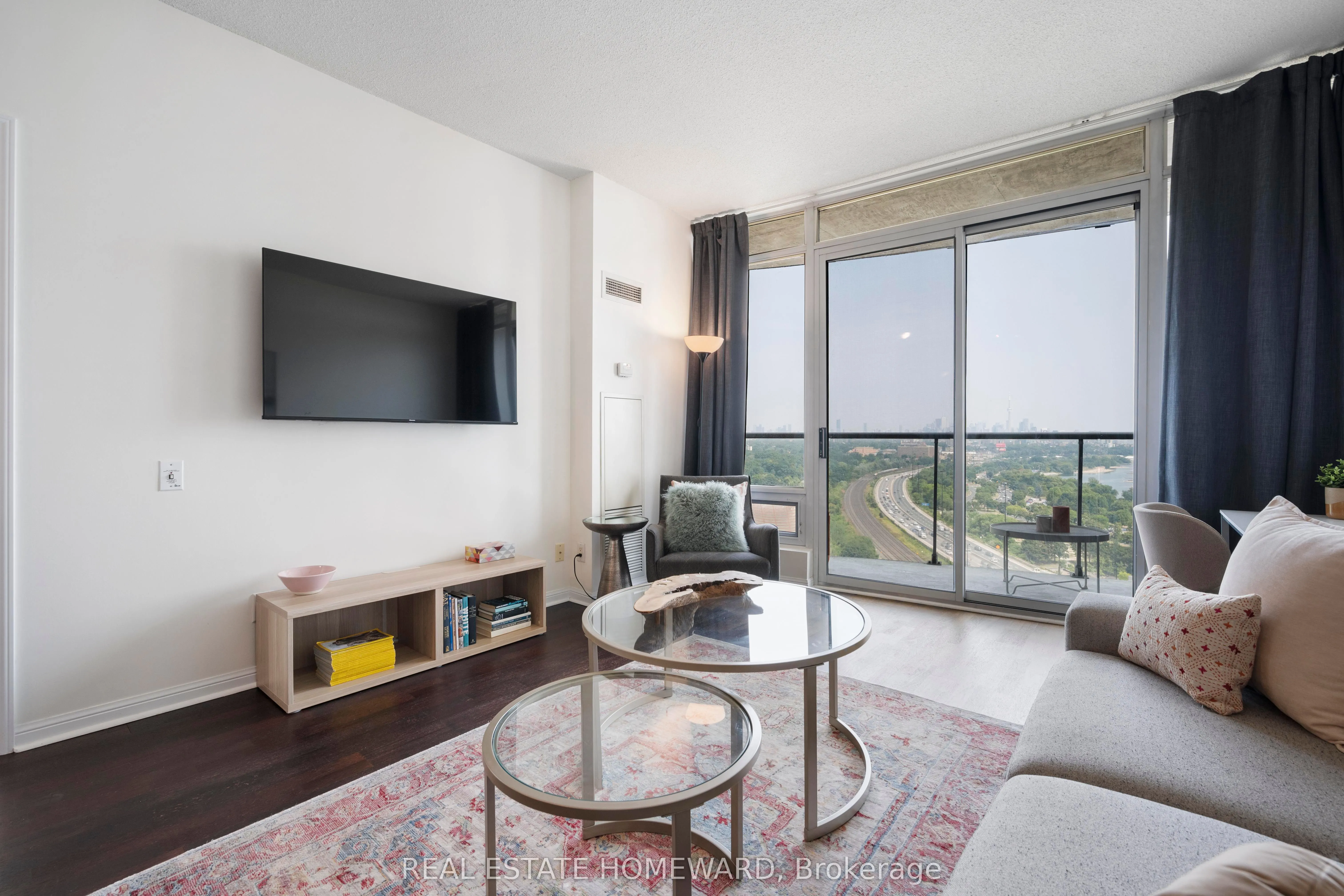 15 Windermere Avenue, #2107