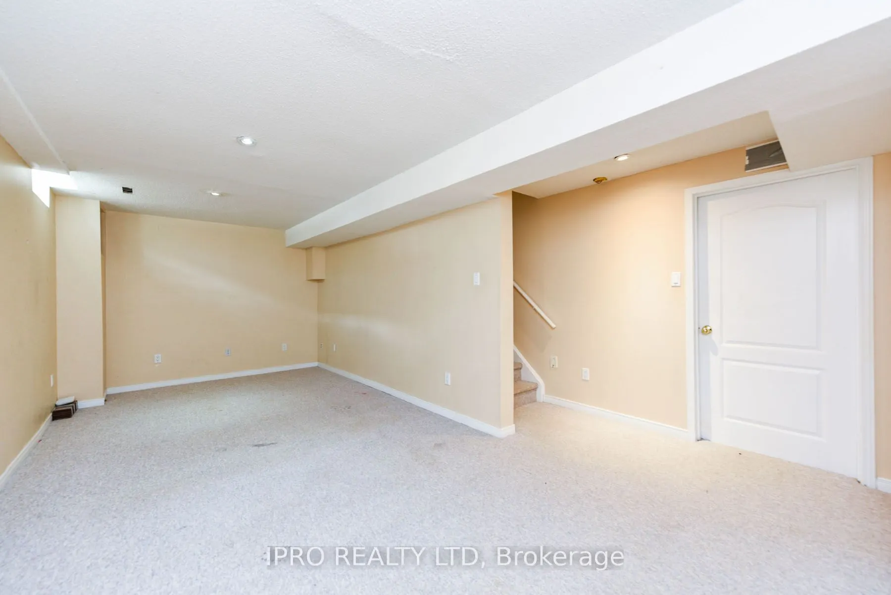 12 Bramcedar Crescent