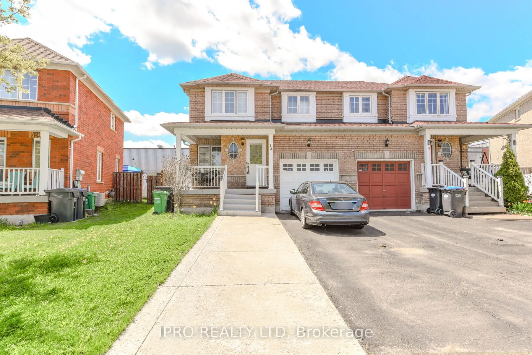 12 Bramcedar Crescent