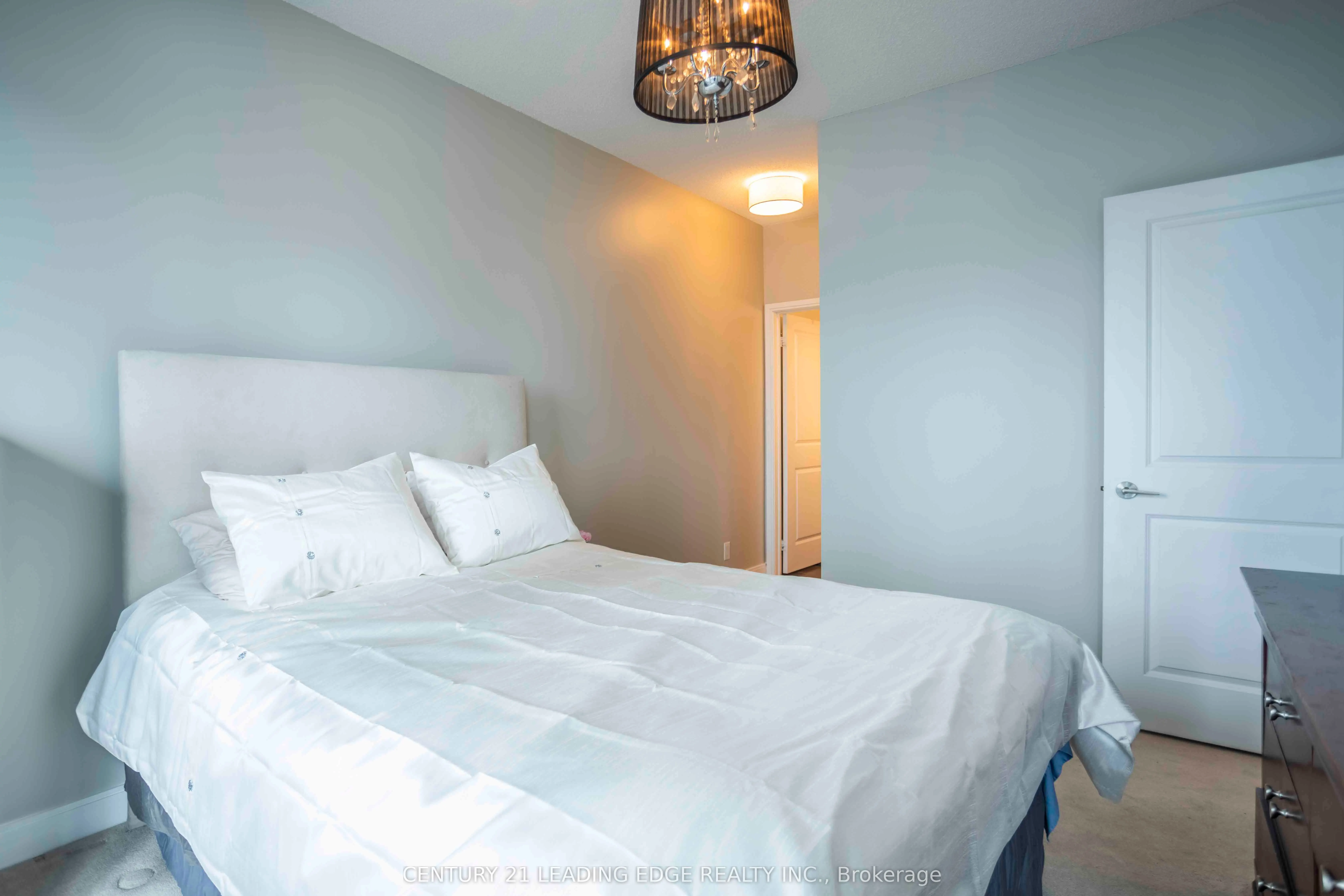 80 Absolute Avenue, #2607
