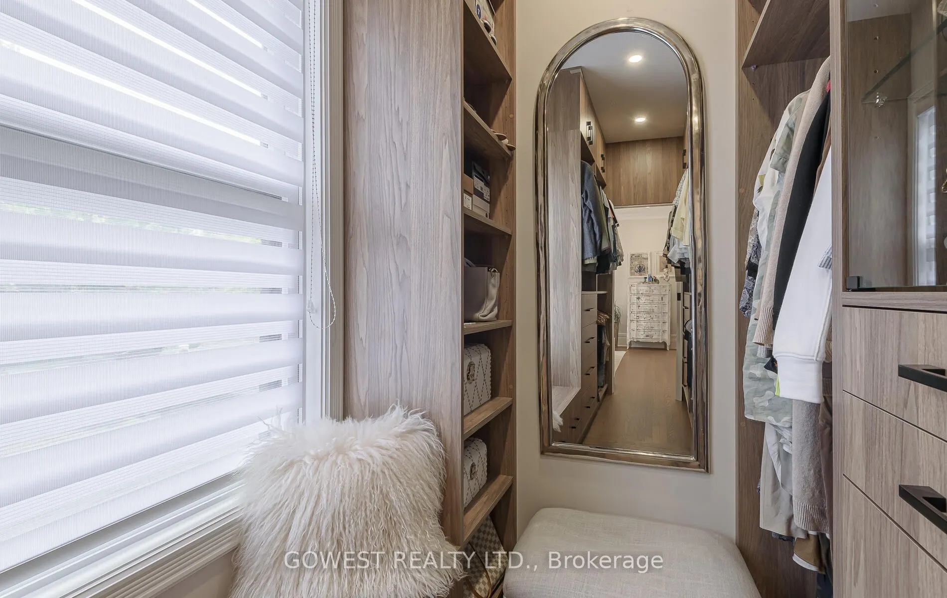 376 Chartwell Road