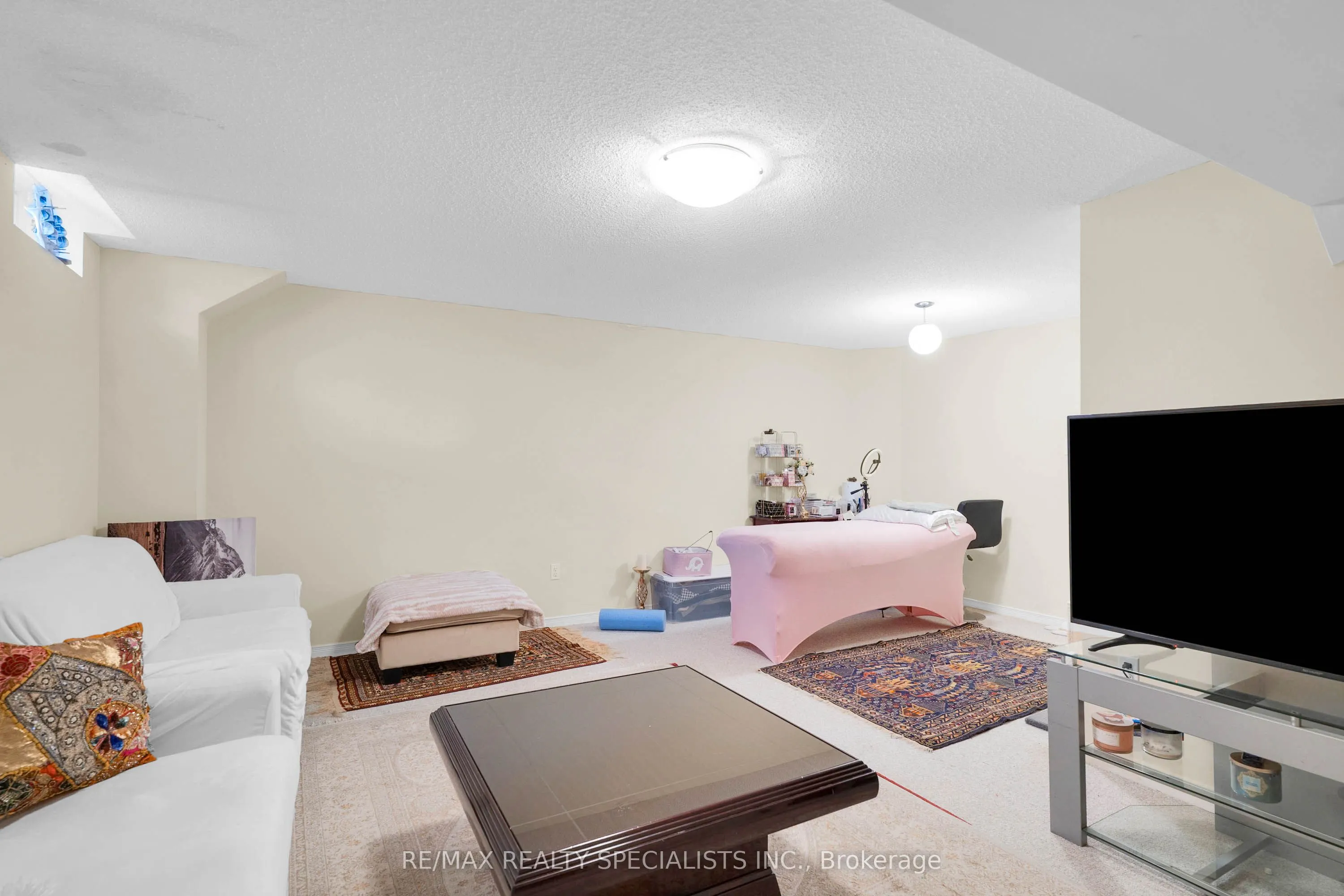 302 Black Drive