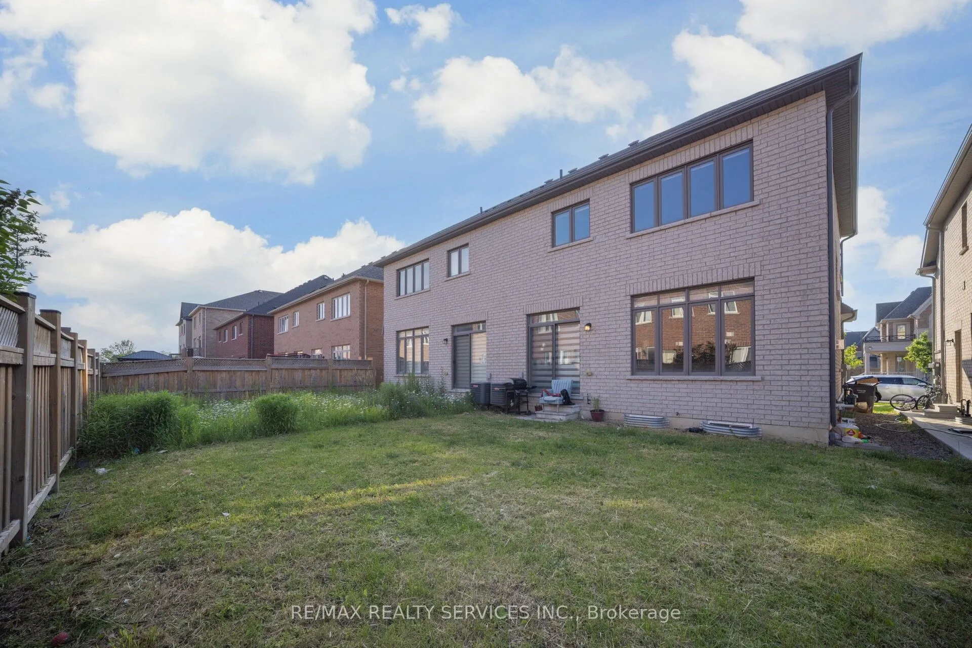 16 Dolobram Trail