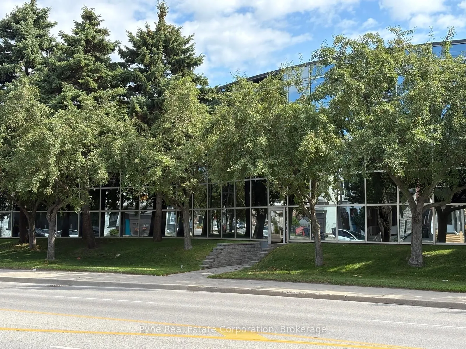 207 Weston Road, #101