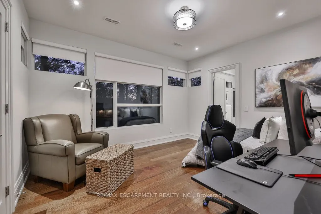1293 Woodland Avenue