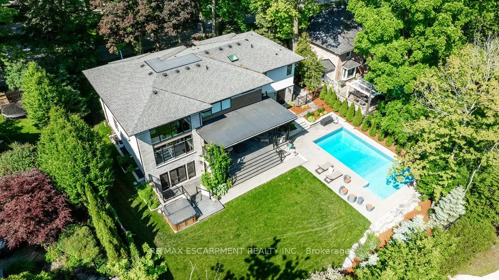 1293 Woodland Avenue