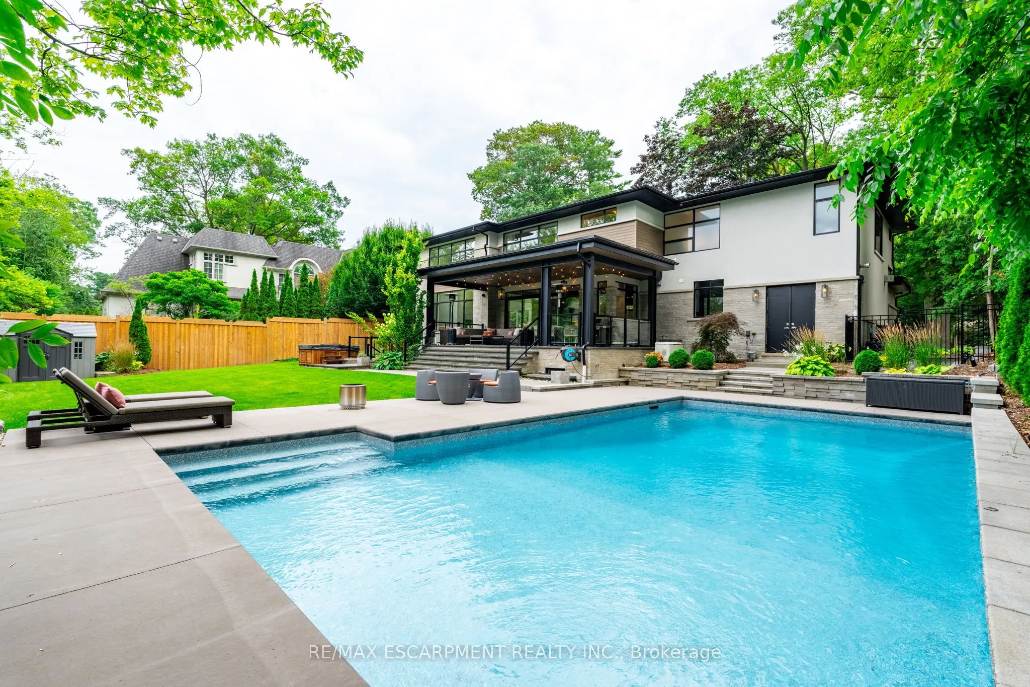 1293 Woodland Avenue