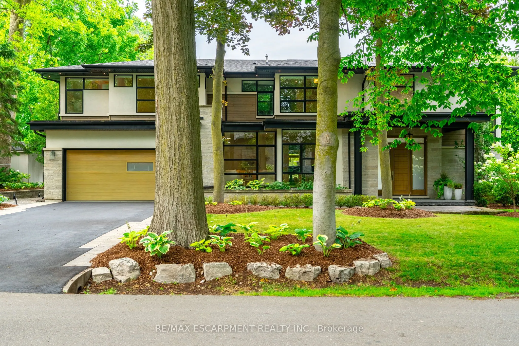 1293 Woodland Avenue