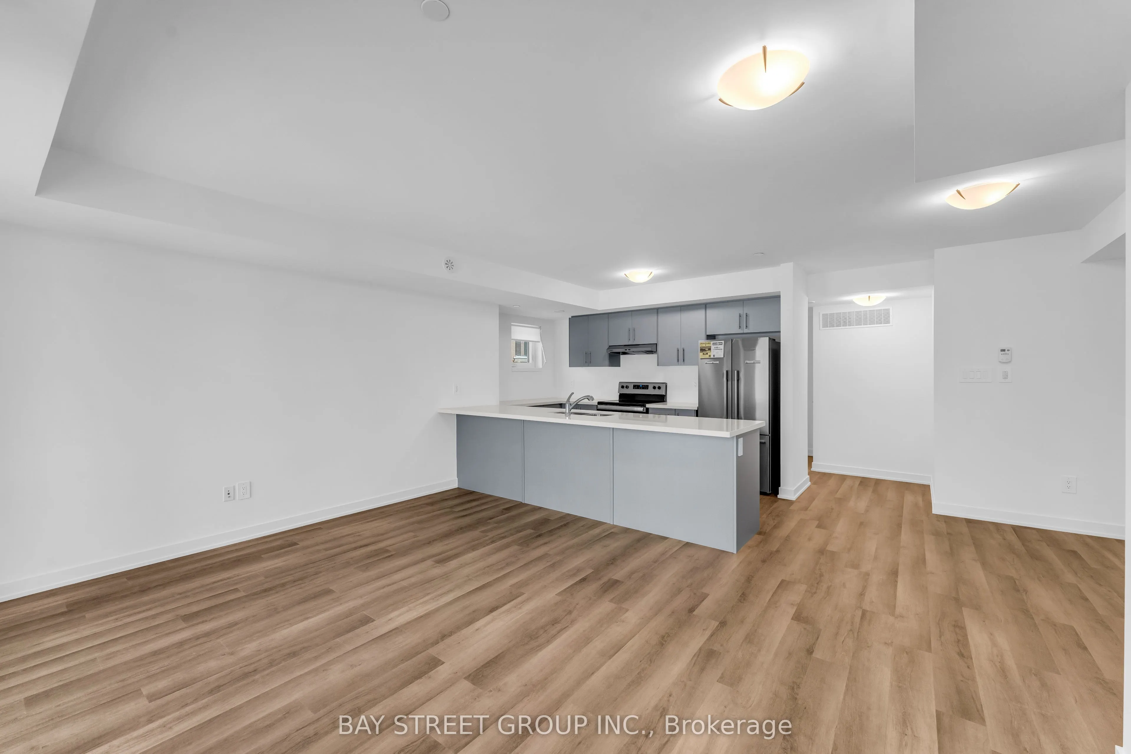 15 Romilly Avenue, #17
