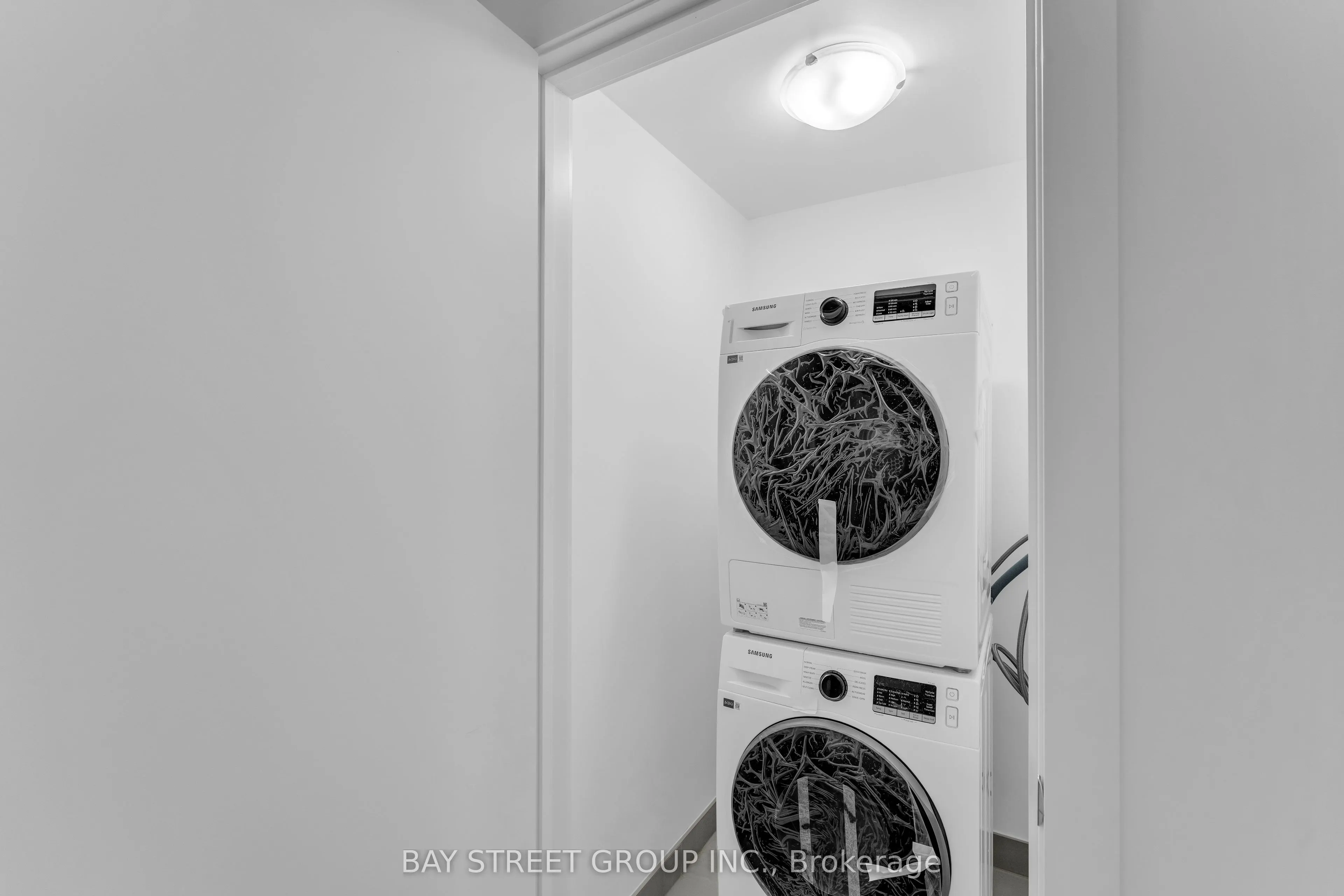 15 Romilly Avenue, #17