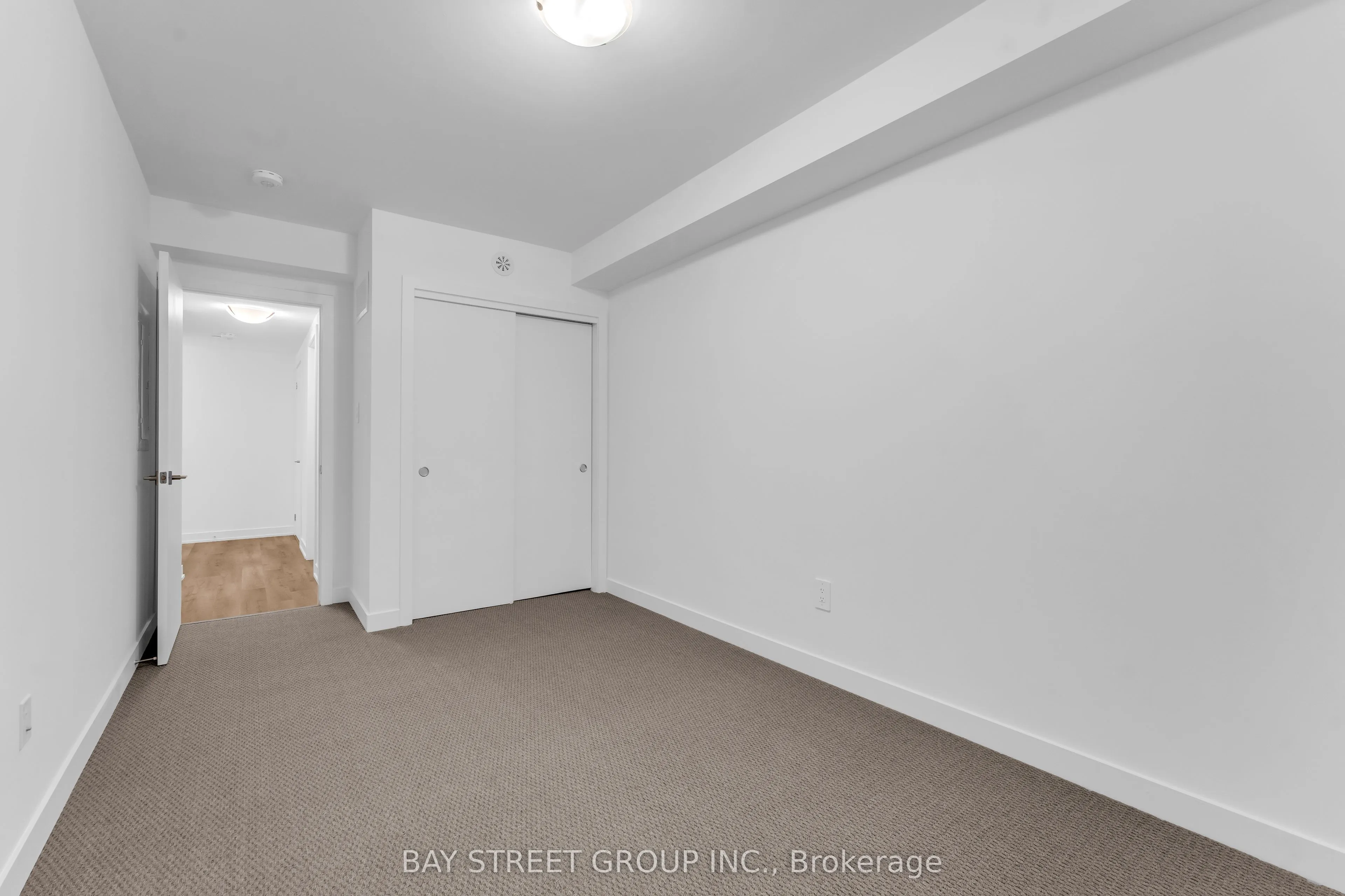 15 Romilly Avenue, #17