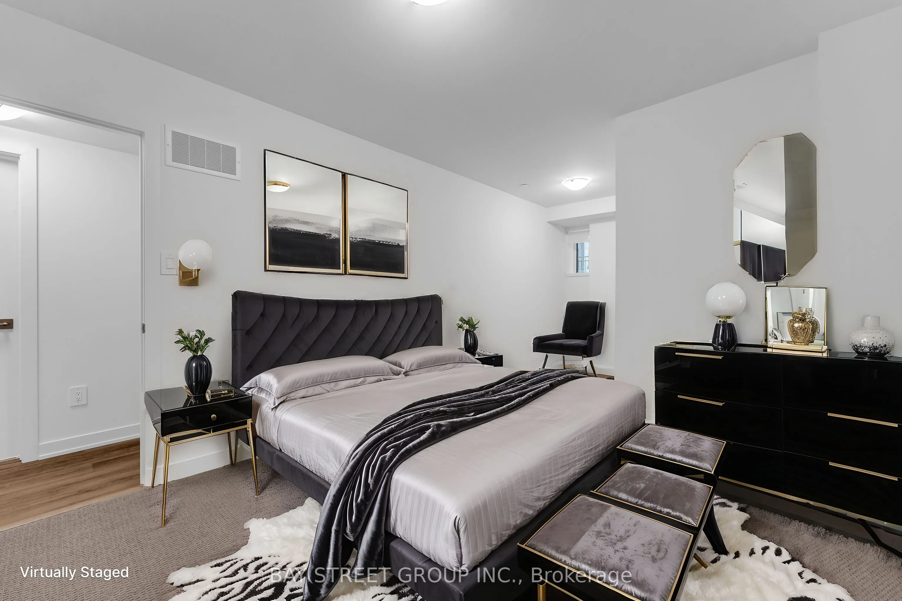 15 Romilly Avenue, #17