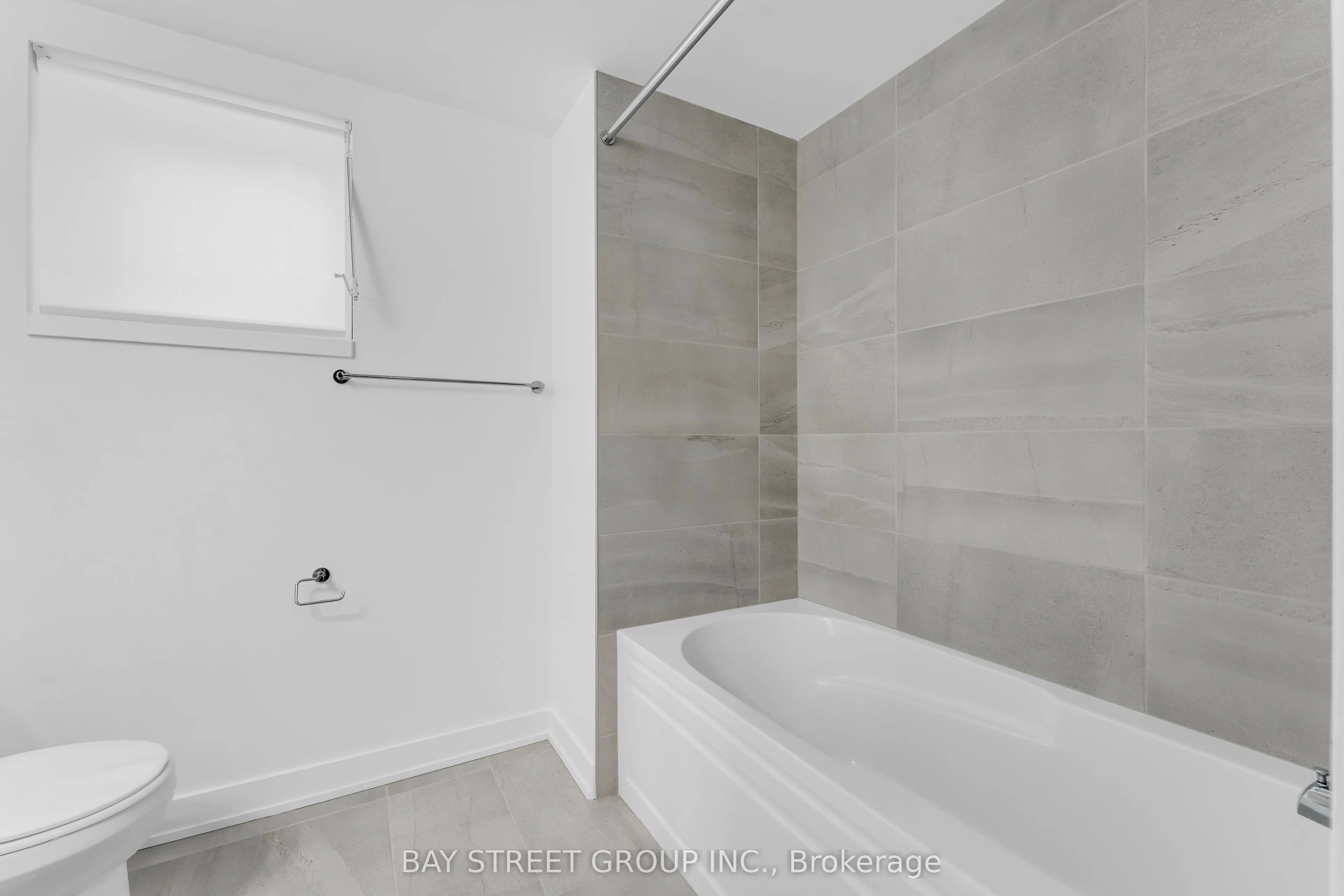 15 Romilly Avenue, #17