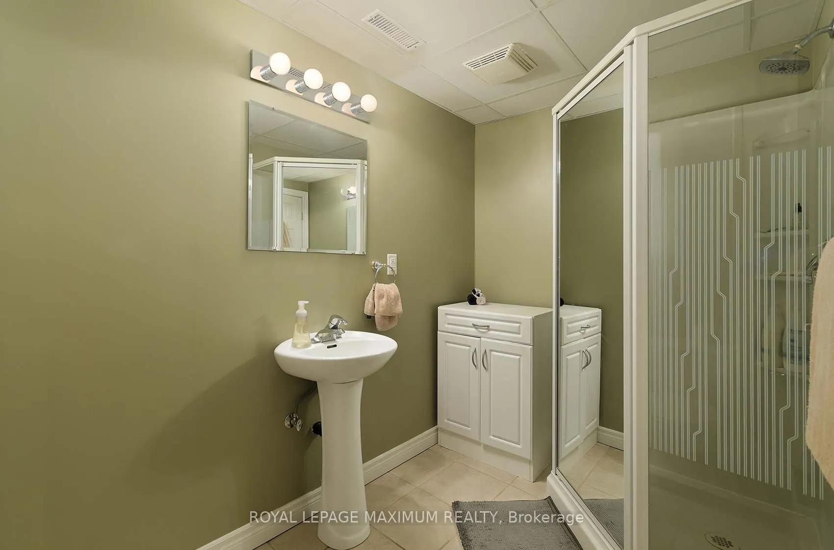 15 Guardhouse Drive