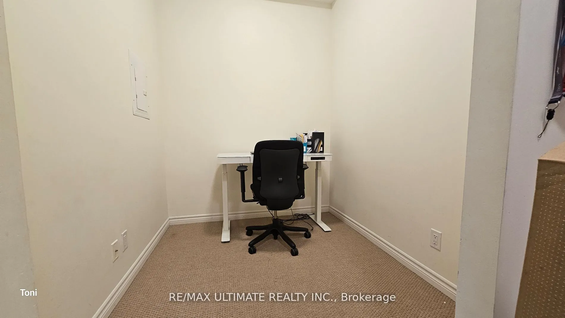 2300 Upper Middle Road W, #103