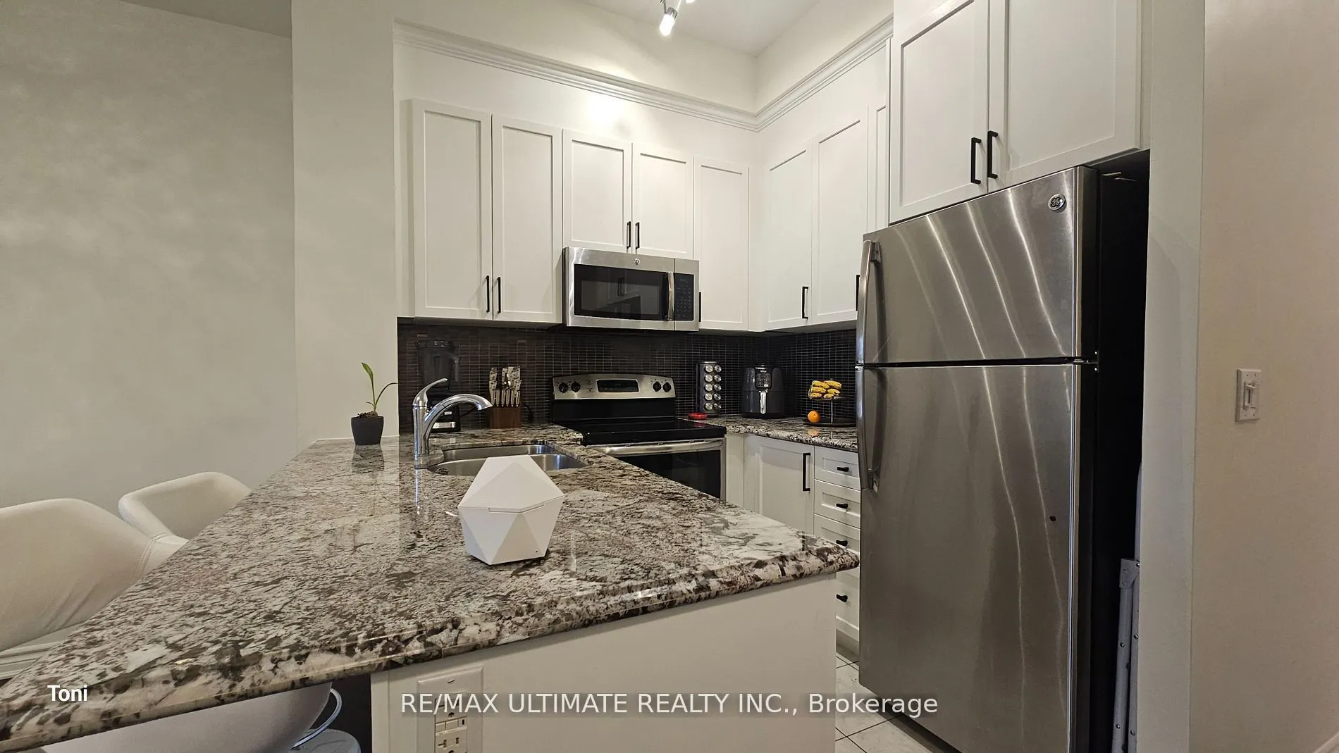 2300 Upper Middle Road W, #103