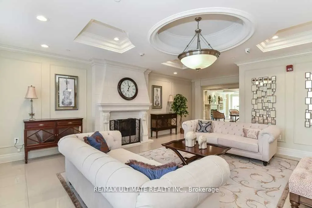 2300 Upper Middle Road W, #103