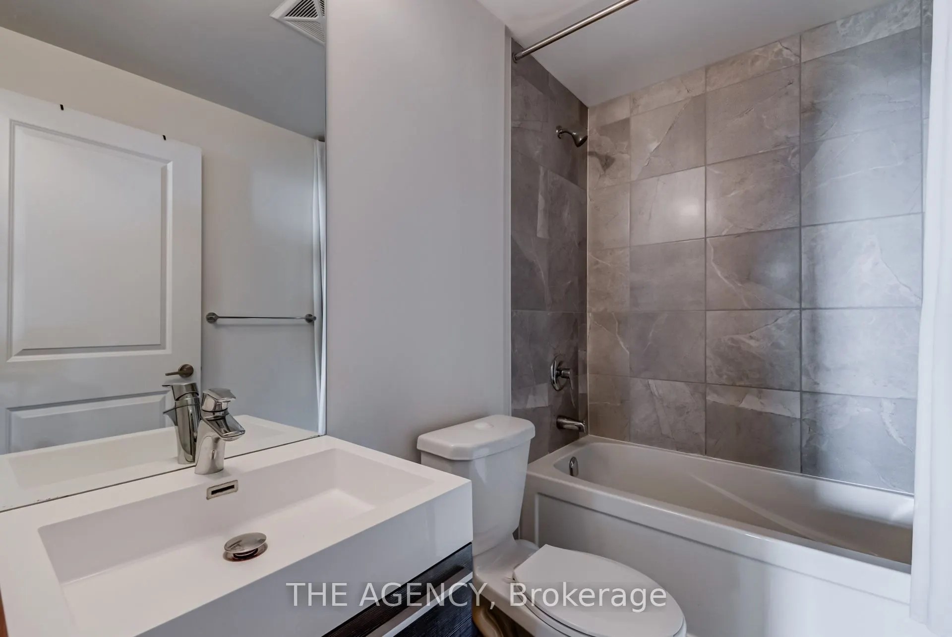 17 Zorra Street, #507