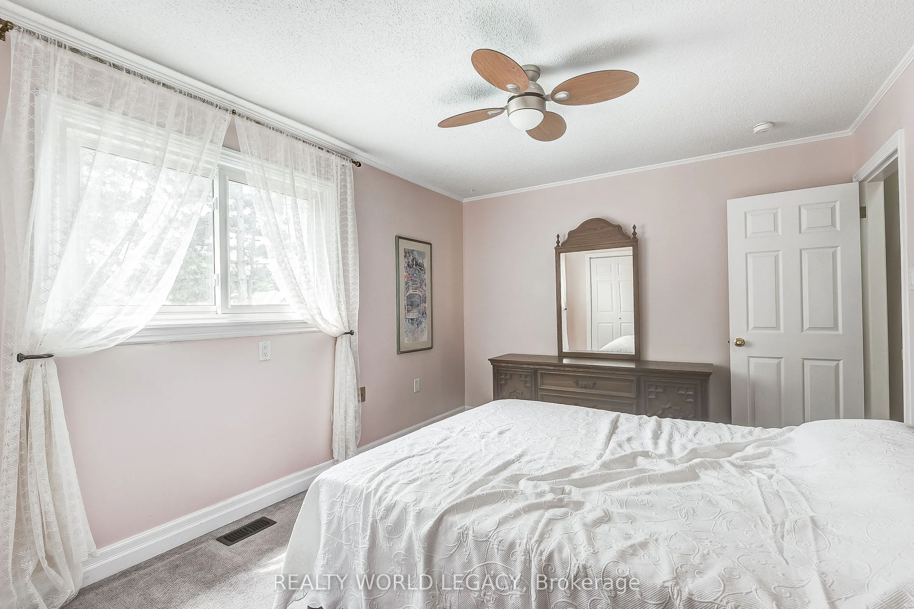 235 Bronte Street S, #69