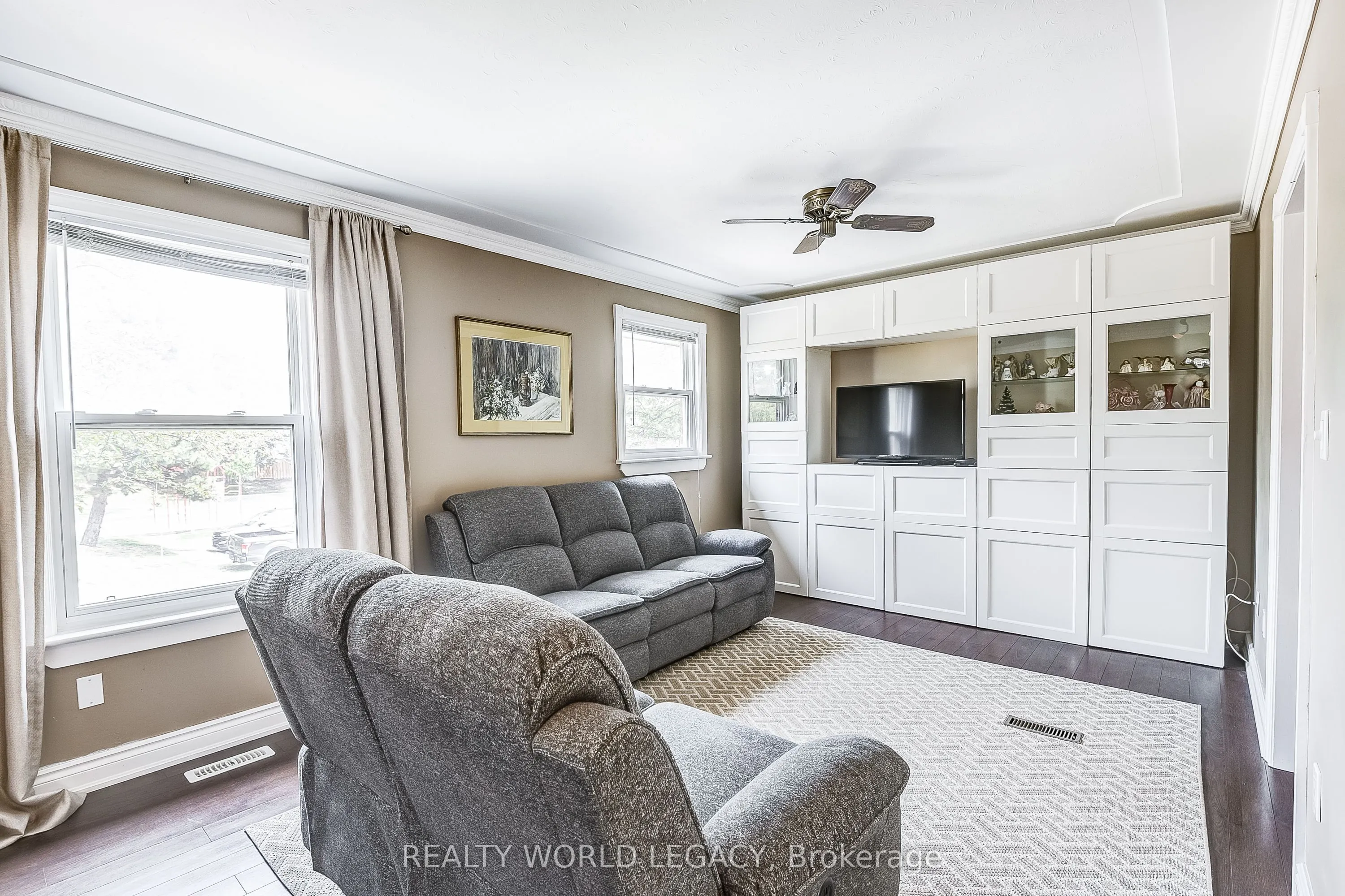 235 Bronte Street S, #69