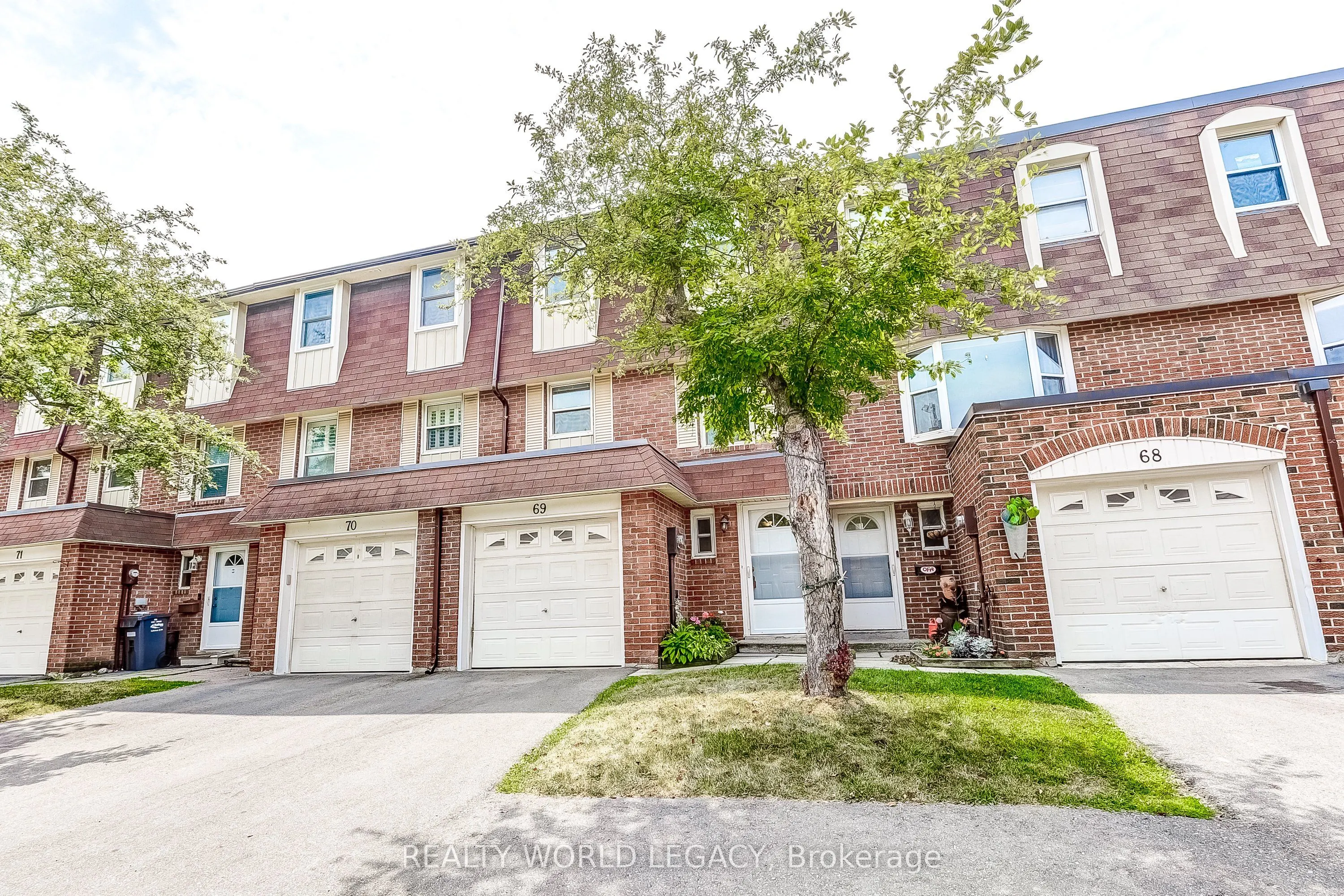 235 Bronte Street S, #69