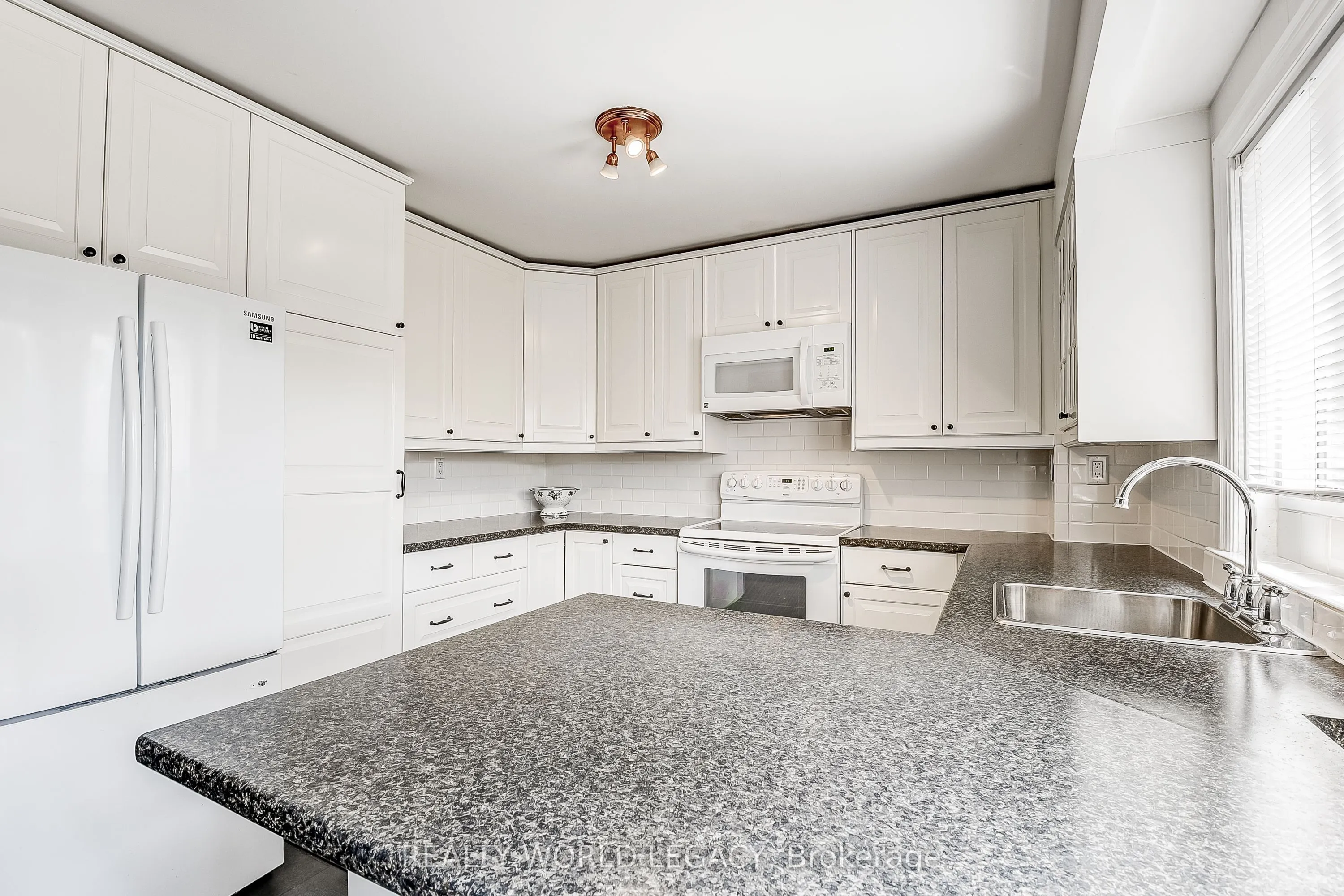235 Bronte Street S, #69