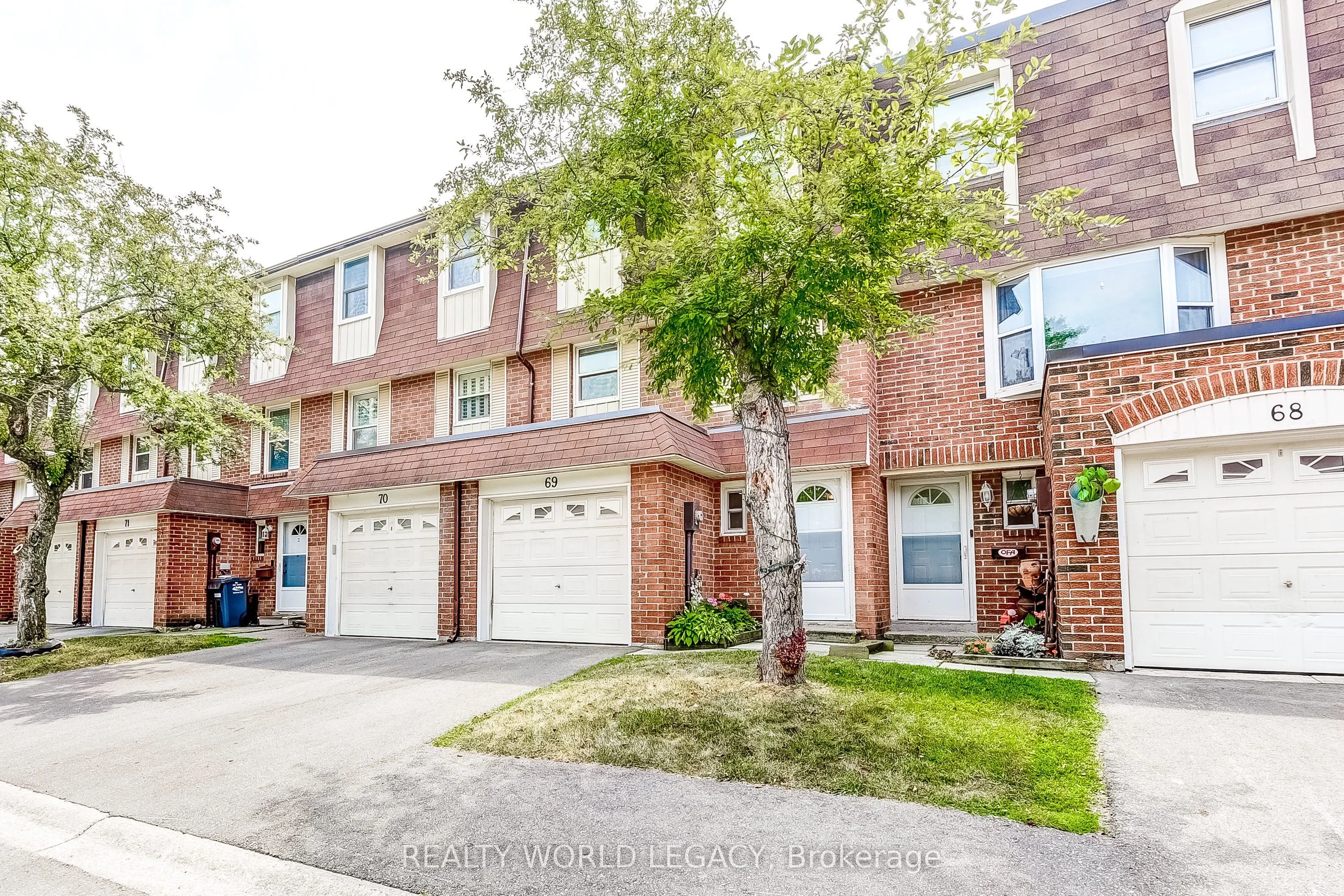 235 Bronte Street S, #69