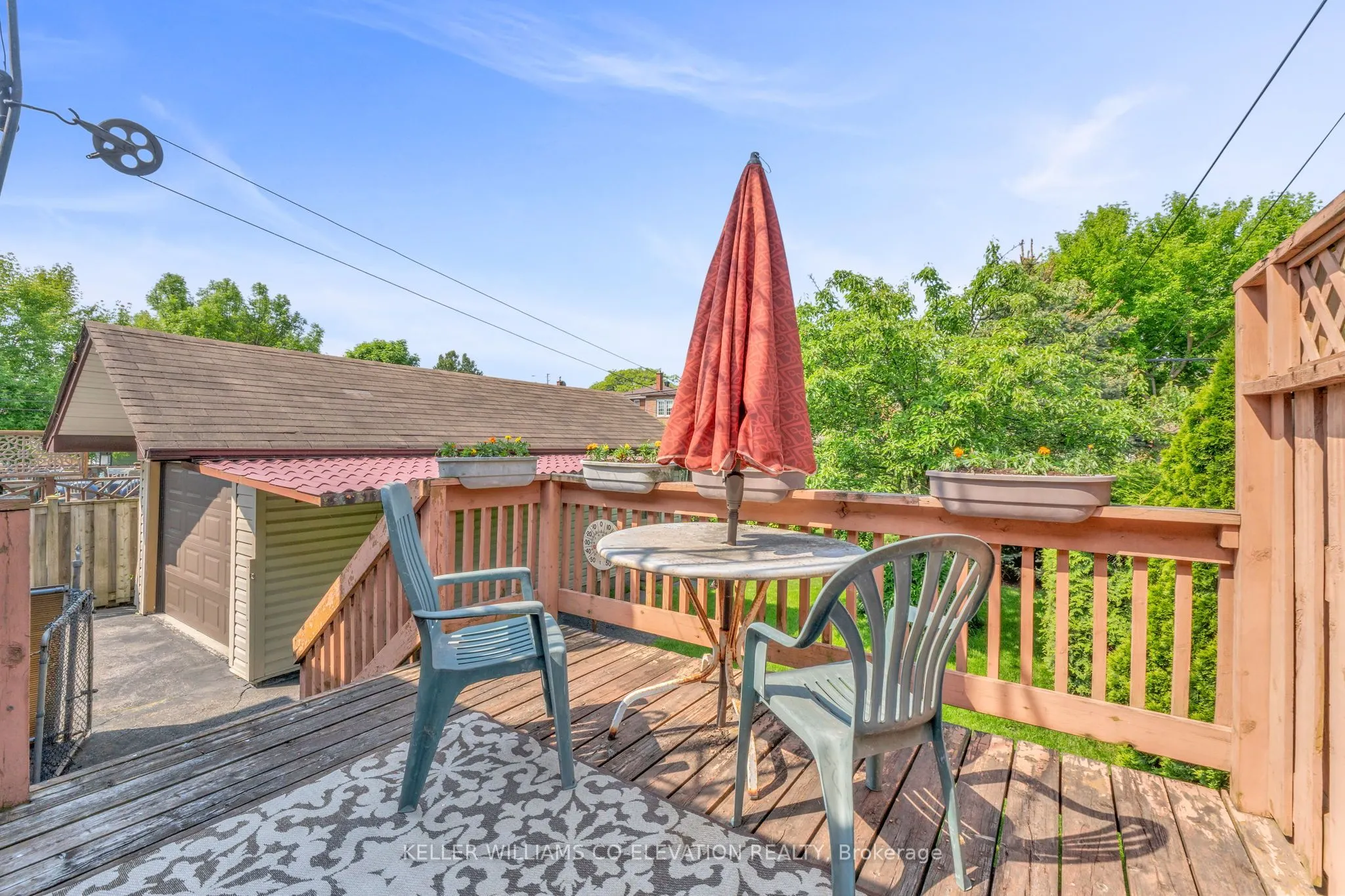10 Robindale Avenue