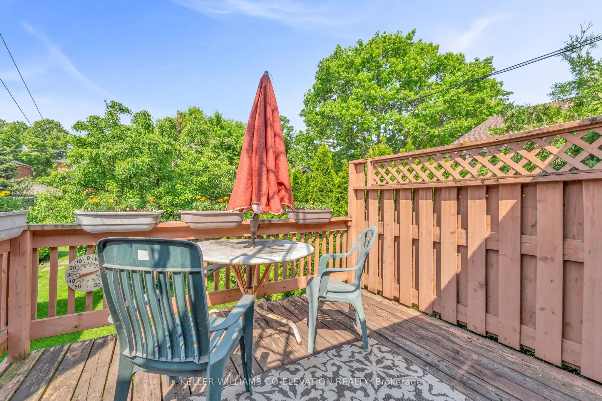 10 Robindale Avenue