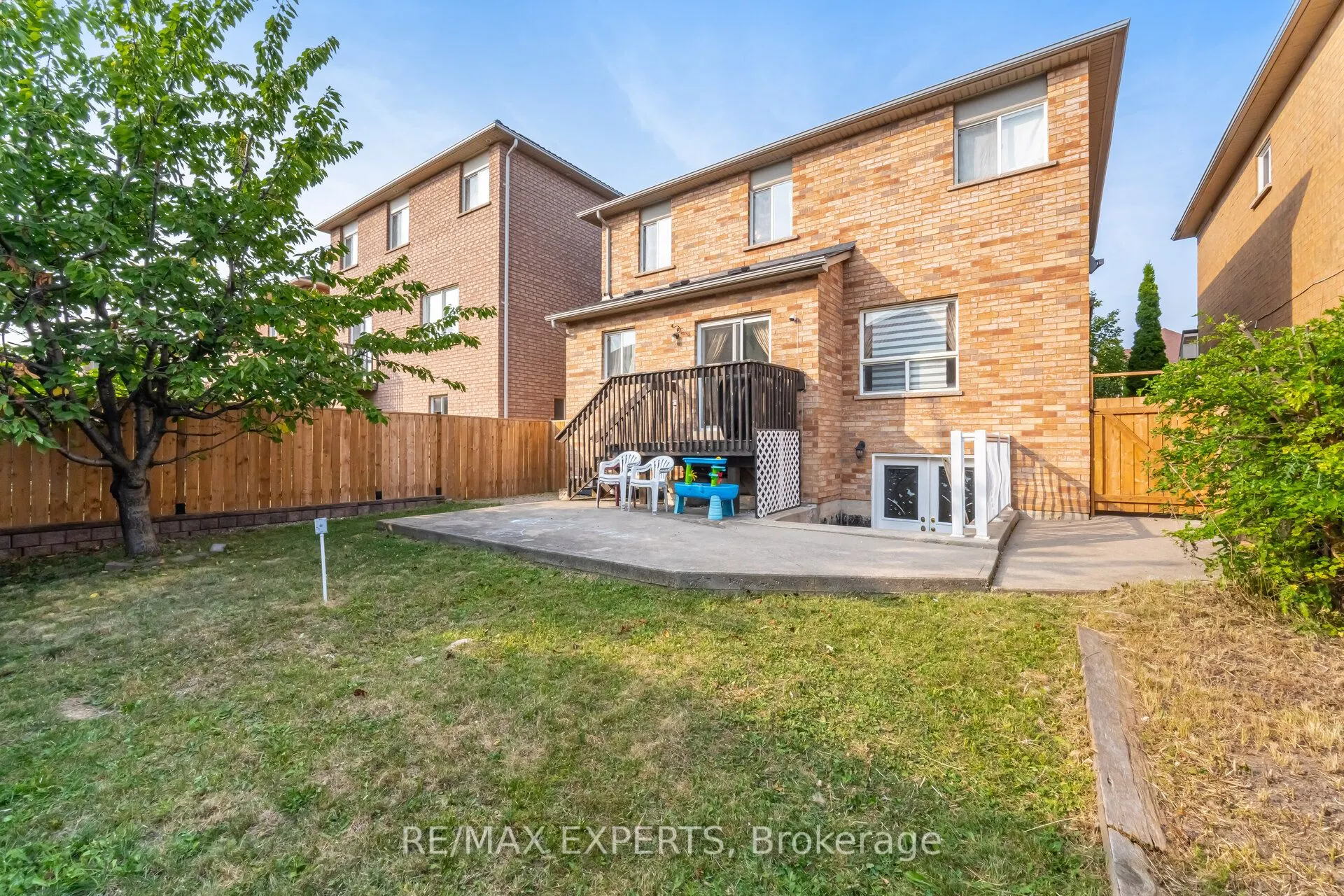 94 Queen Mary Drive