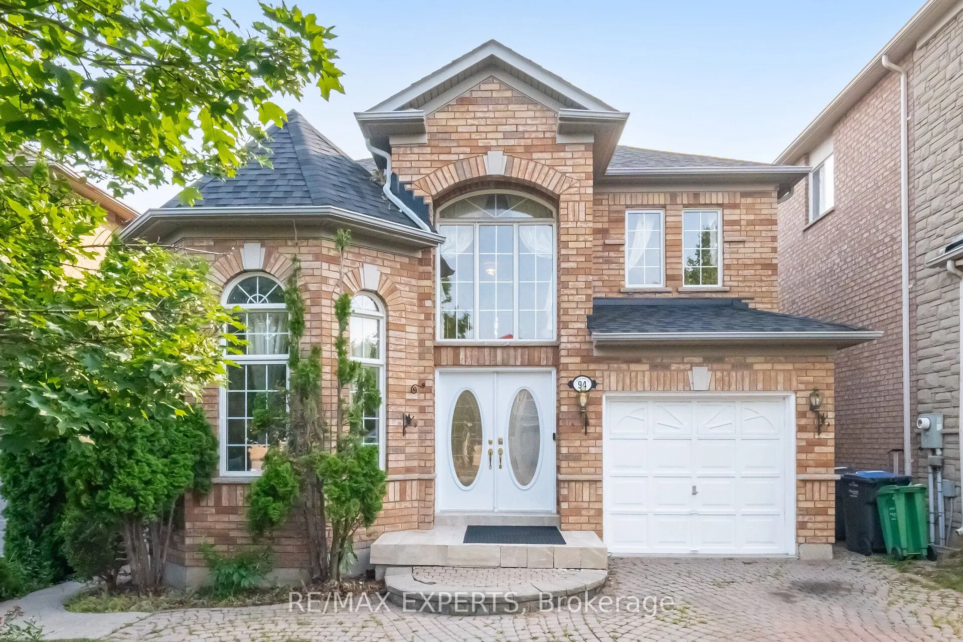 94 Queen Mary Drive