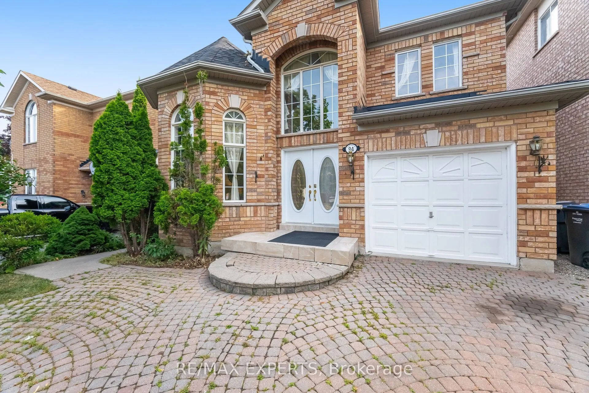 94 Queen Mary Drive