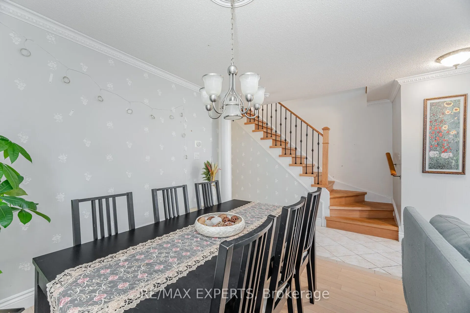 94 Queen Mary Drive
