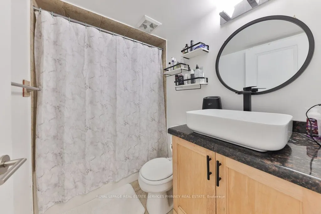 459 Kerr Street, #105