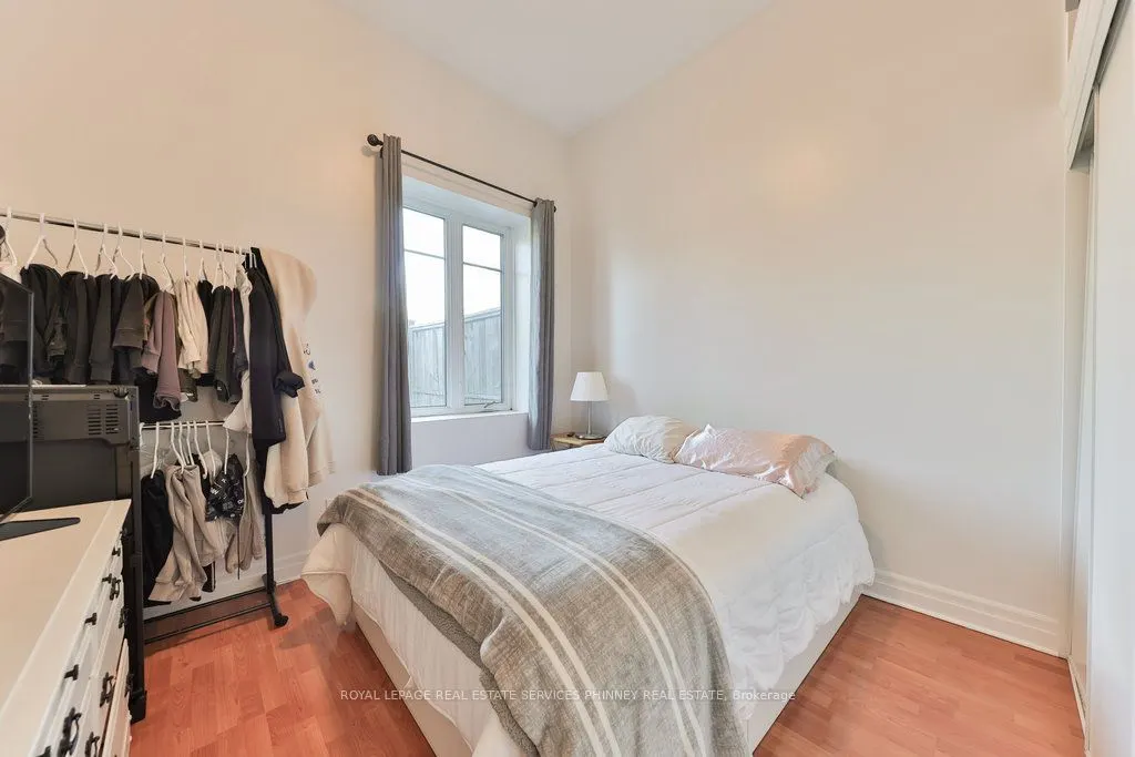 459 Kerr Street, #105