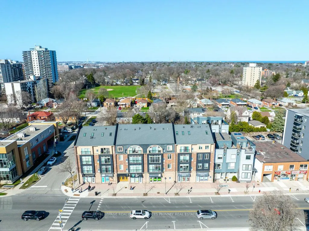 459 Kerr Street, #105