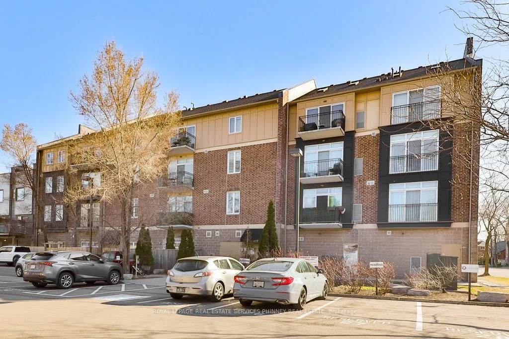 459 Kerr Street, #105