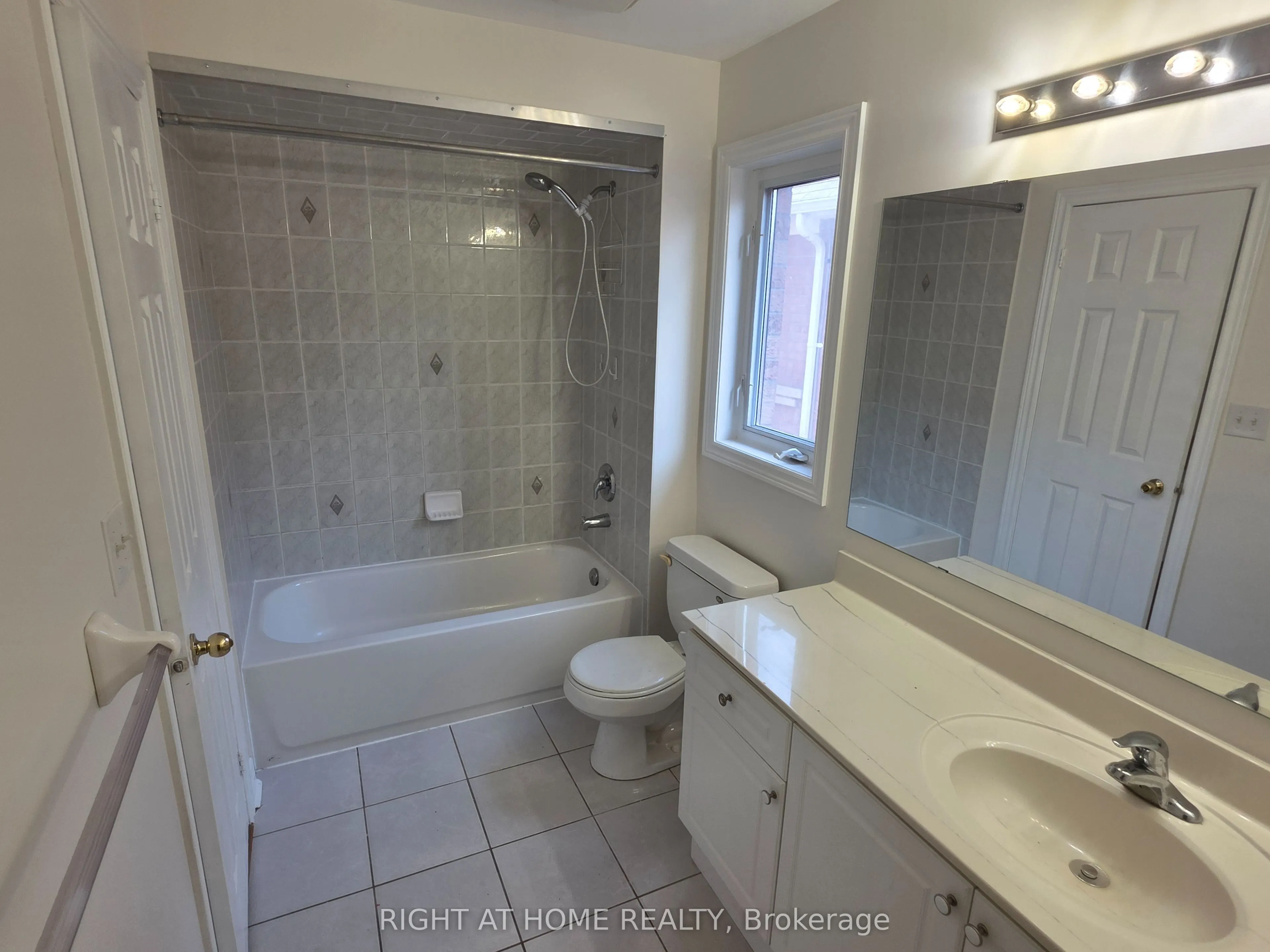 3249 Cabano Crescent