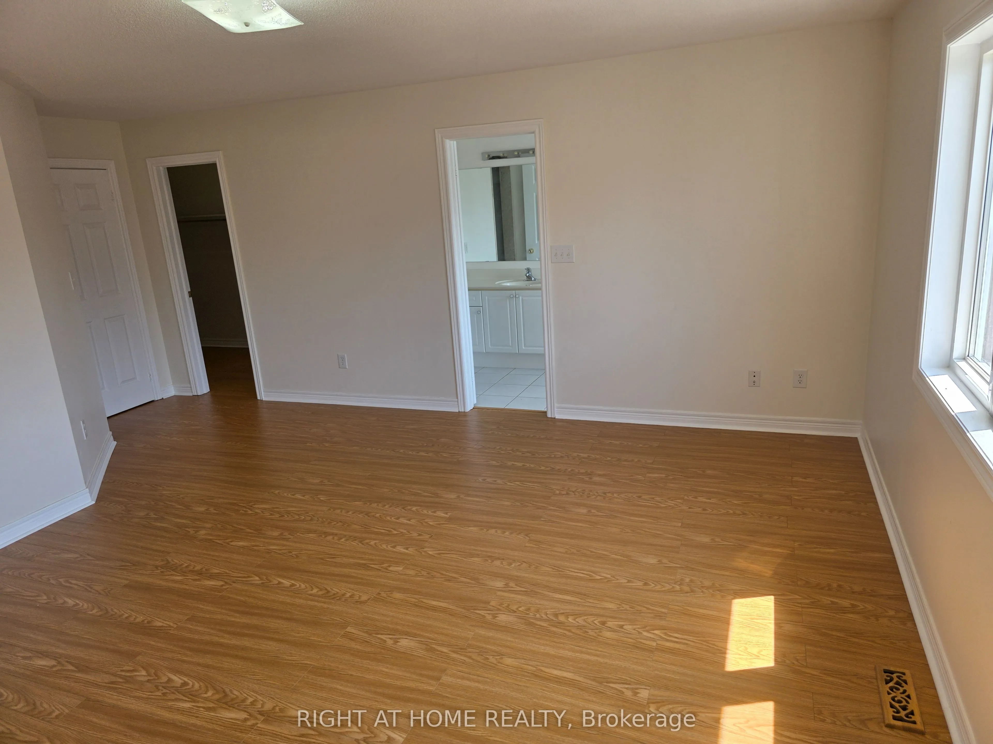 3249 Cabano Crescent