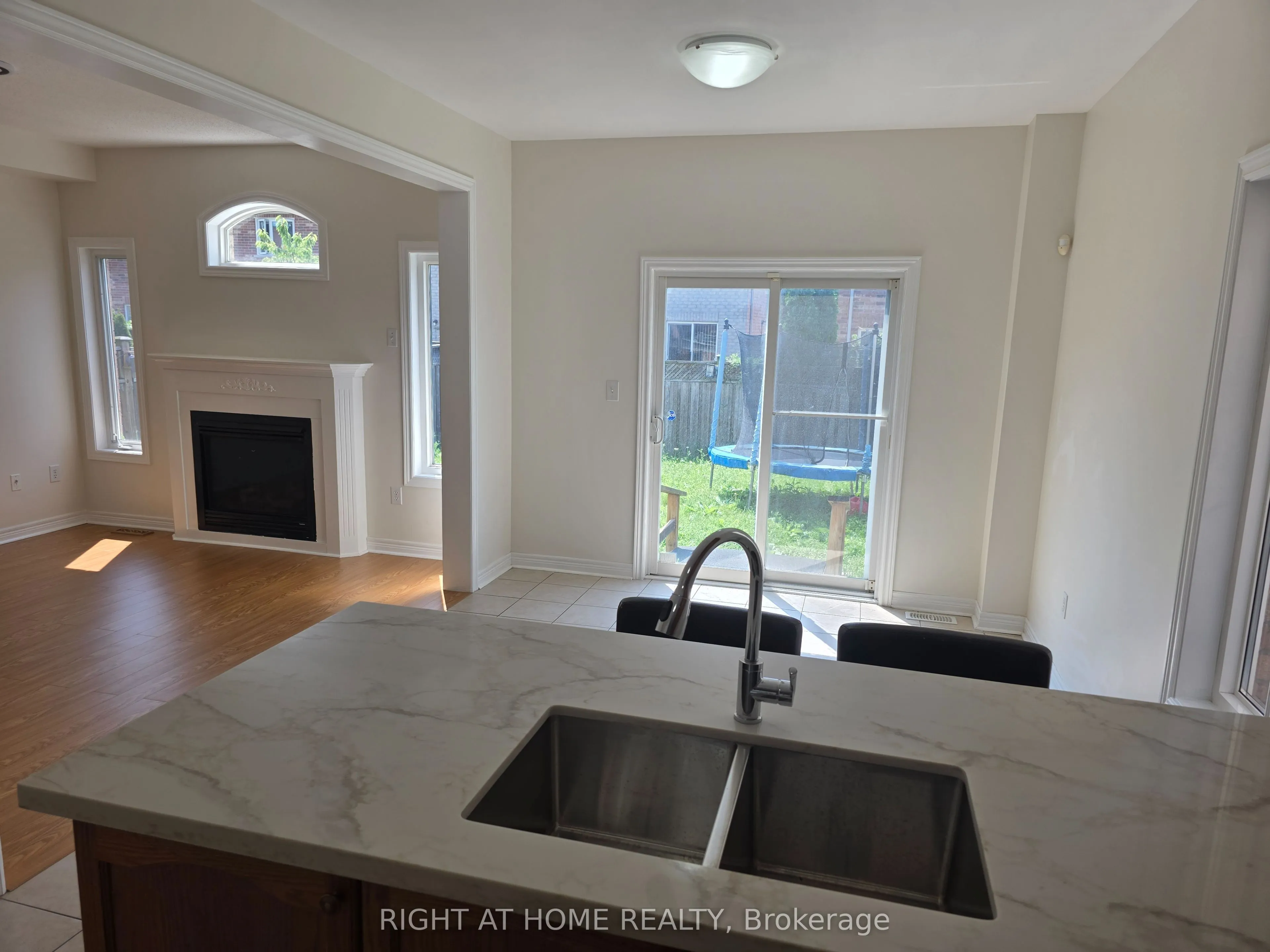3249 Cabano Crescent
