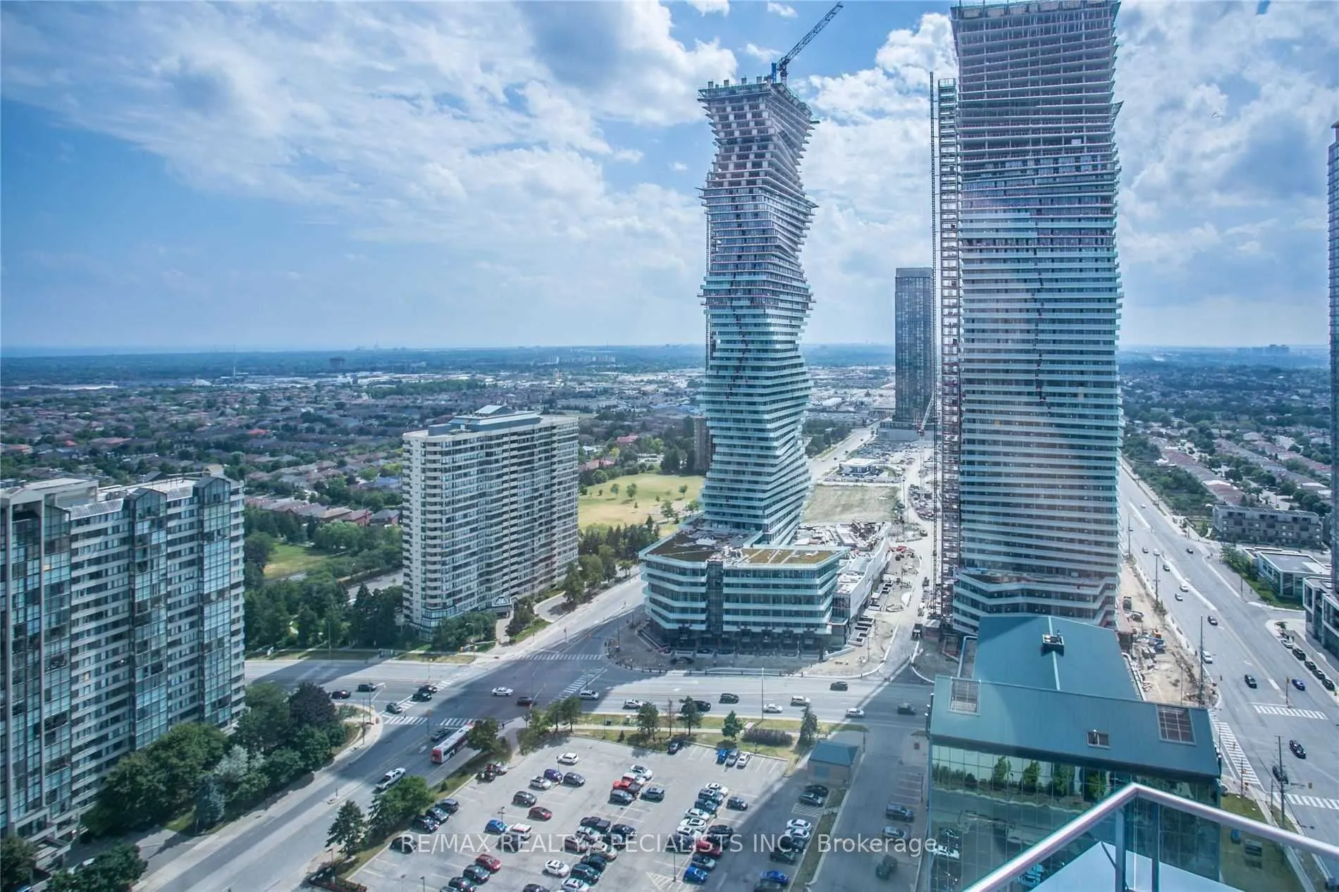 330 Burnhamthorpe Road, #3203