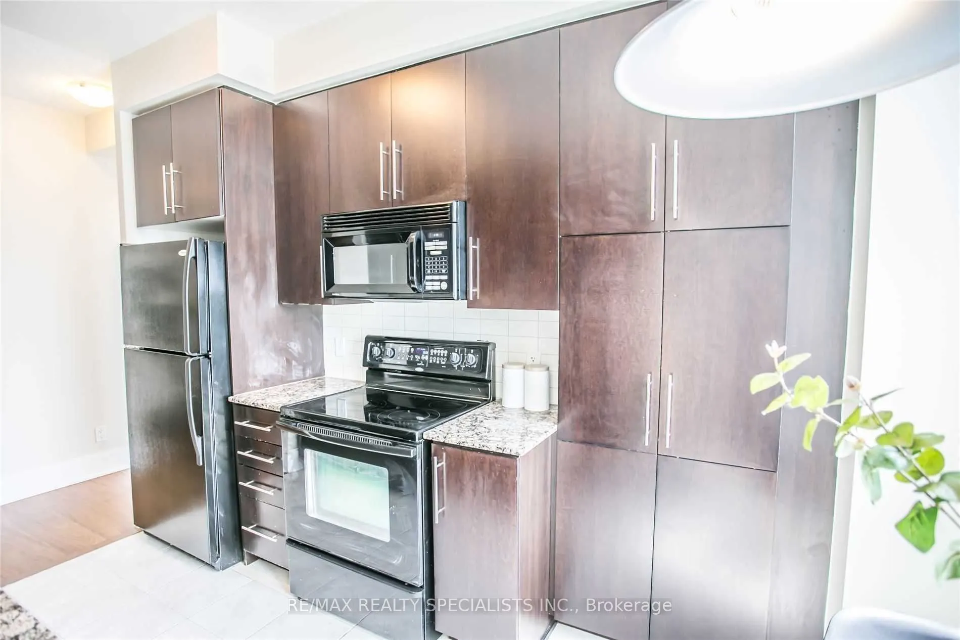 330 Burnhamthorpe Road, #3203