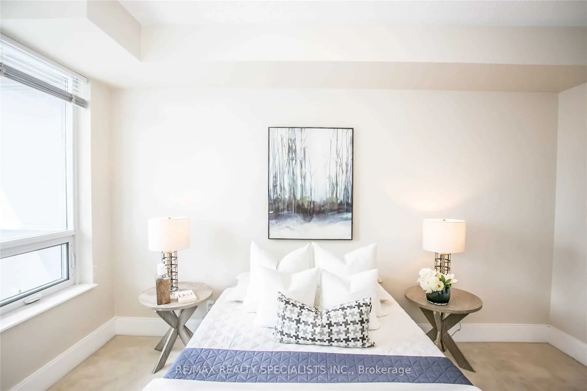 330 Burnhamthorpe Road, #3203