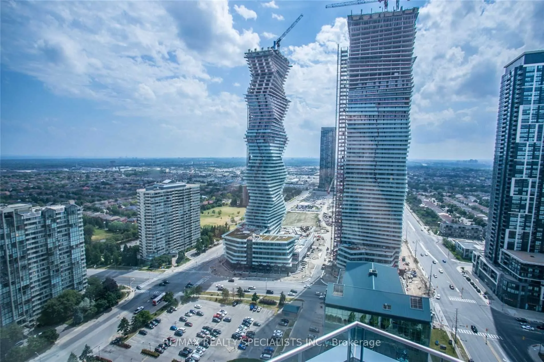 330 Burnhamthorpe Road, #3203