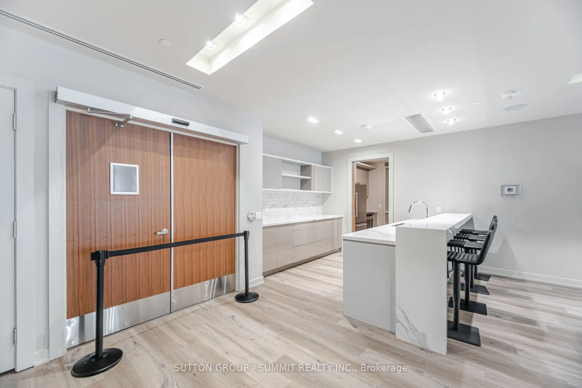 4055 PARKSIDE VILLAGE Drive, #1917