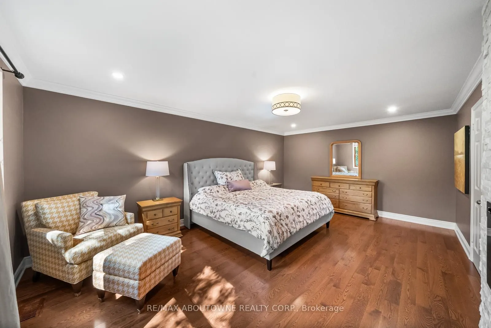 2262 Constance Drive