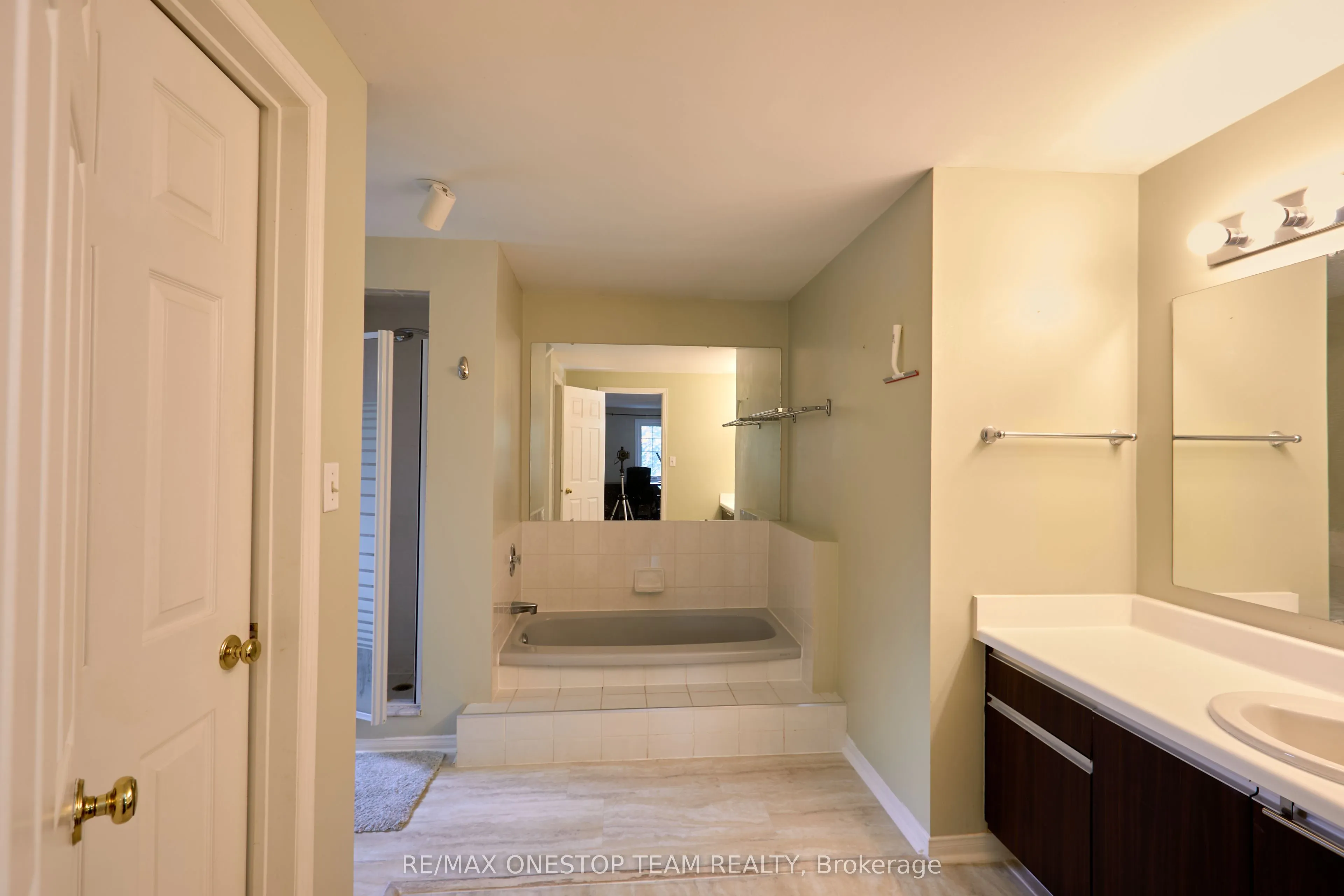 1453 Thistledown Road